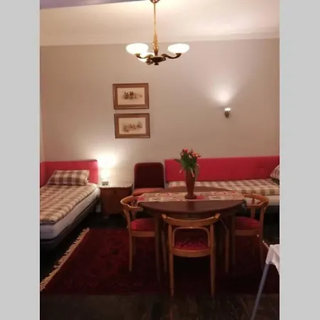 Appartement Shoe Styling Apartment *