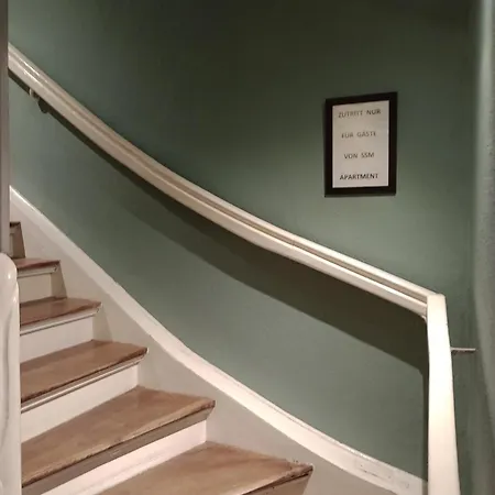 Shoe Styling Apartment *